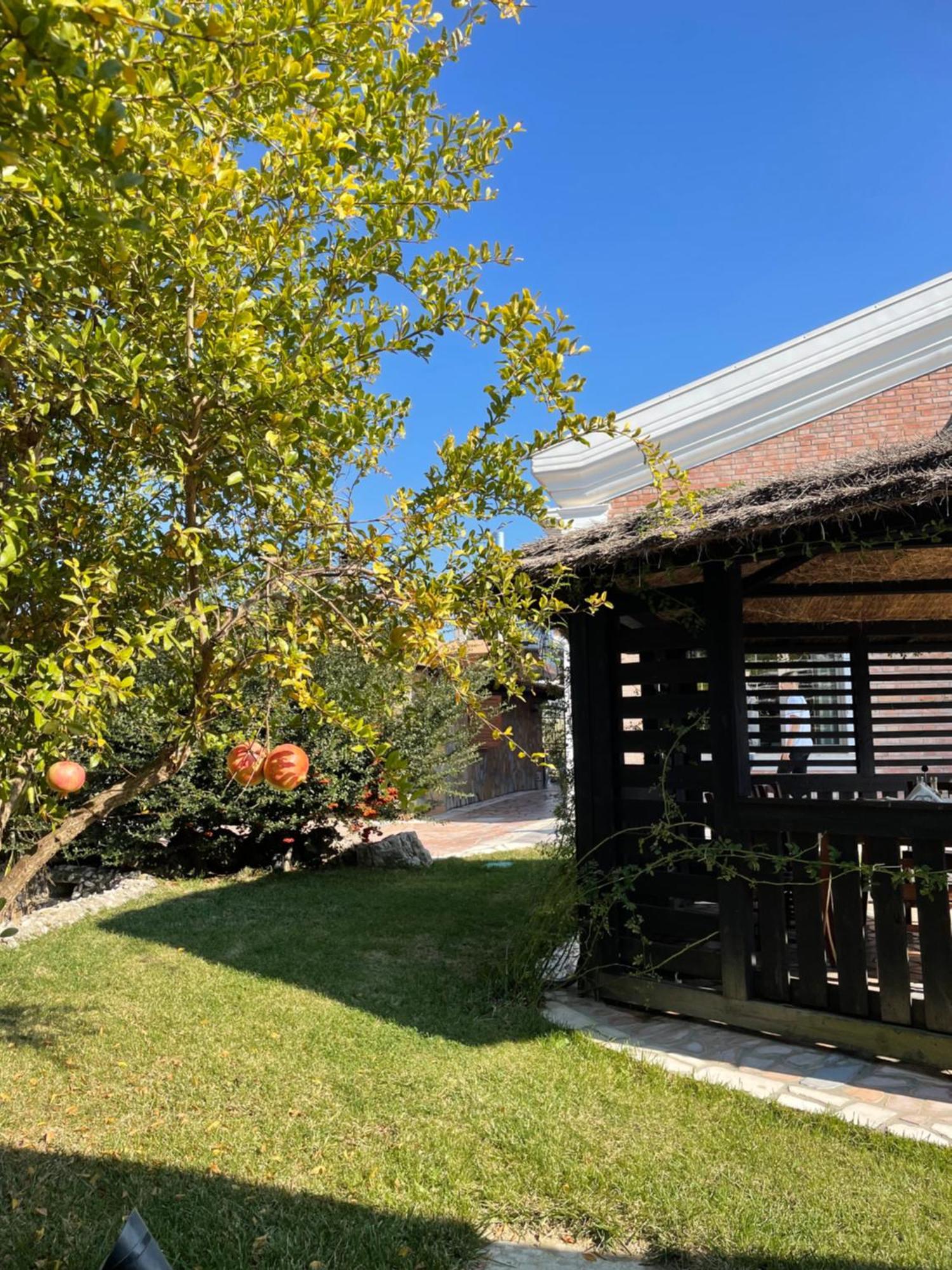 Agroturizem Eldi Hotel Fier Exterior photo